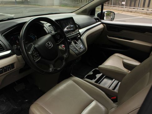 Used 2019 Honda Odyssey EX-L image 12