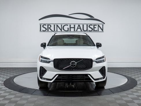 New 2026 Volvo XC60 B5 Plus w/ Climate Package image 2