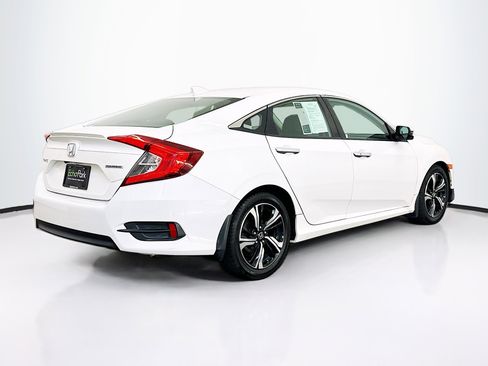 Used 2017 Honda Civic Touring image 9