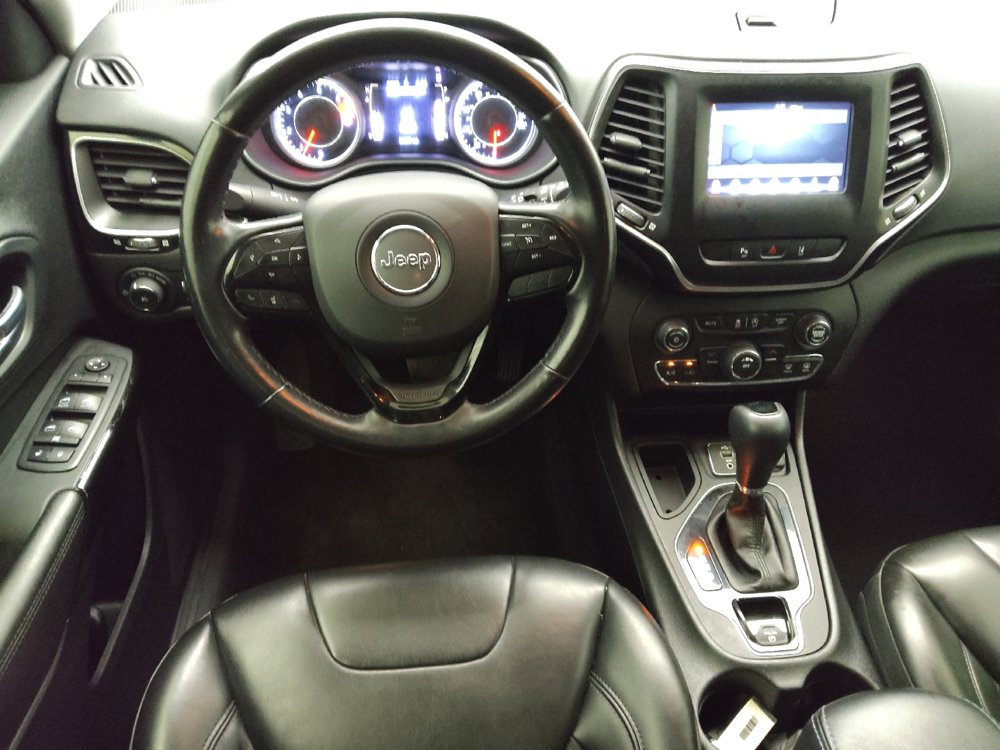 Used 2021 Jeep Cherokee Latitude Plus FWD image 22
