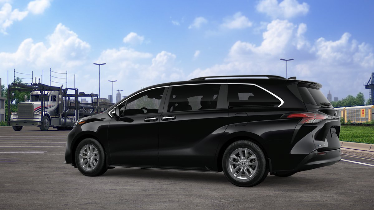 New 2026 Toyota Sienna XLE AWD/4WD image 5