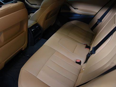 Used 2023 BMW 530i w/ M Sport Package RWD image 37
