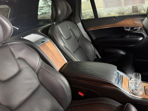 Used 2017 Volvo XC90 T8 Excellence AWD/4WD image 29