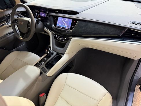 Used 2021 Cadillac XT6 Premium Luxury image 51