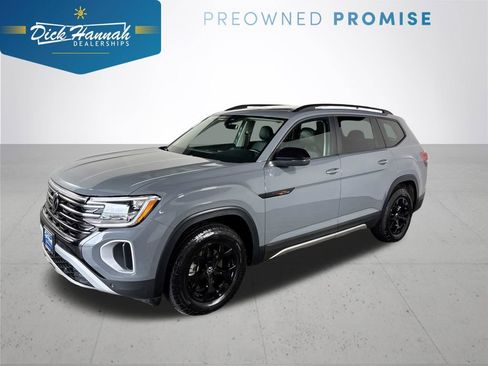 Used 2024 Volkswagen Atlas Peak Edition SE AWD/4WD image 1