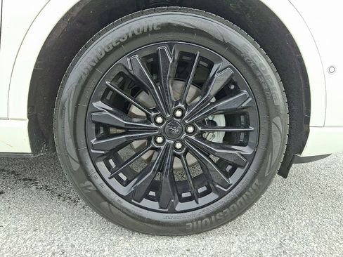 Certified 2023 Ford Escape ST-Line Elite w/ Premium Technology Package image 8