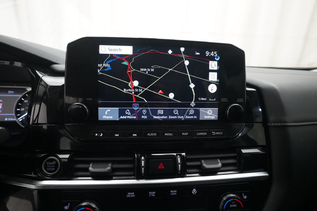 Used 2022 Nissan Pathfinder SL AWD/4WD image 6