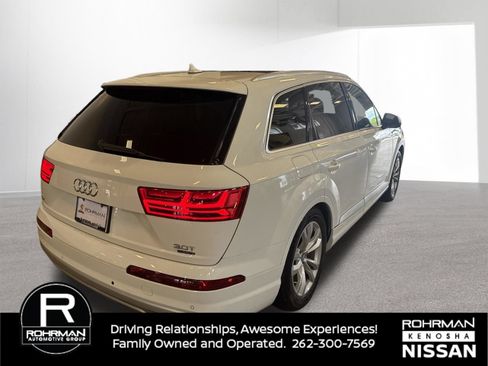 Used 2017 Audi Q7 3.0T Premium Plus AWD/4WD image 5