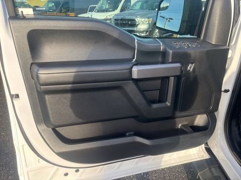 Used 2019 Ford F150 XLT w/ Equipment Group 302A Luxury image 18