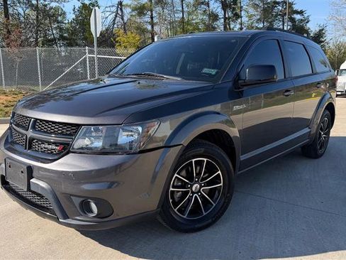 Used 2019 Dodge Journey SE image 1