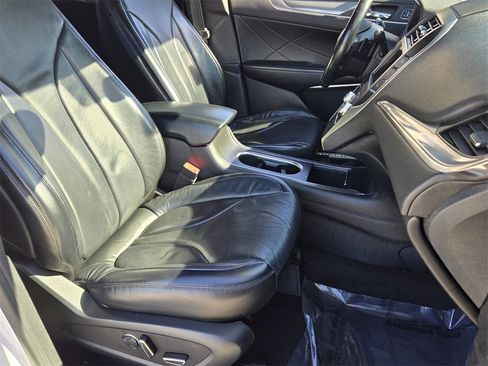 Used 2019 Lincoln MKC Reserve image 19
