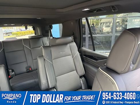 Used 2023 Cadillac Escalade Sport AWD/4WD image 18