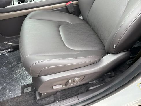New 2026 Kia Carnival EX FWD image 20