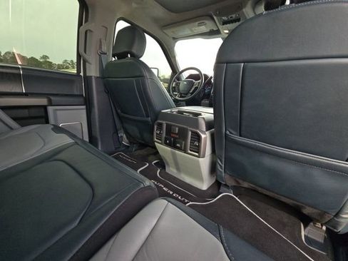 Used 2022 Ford F450 Limited w/ FX4 Off-Road Package image 18
