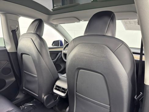 Used 2023 Tesla Model Y Long Range image 37