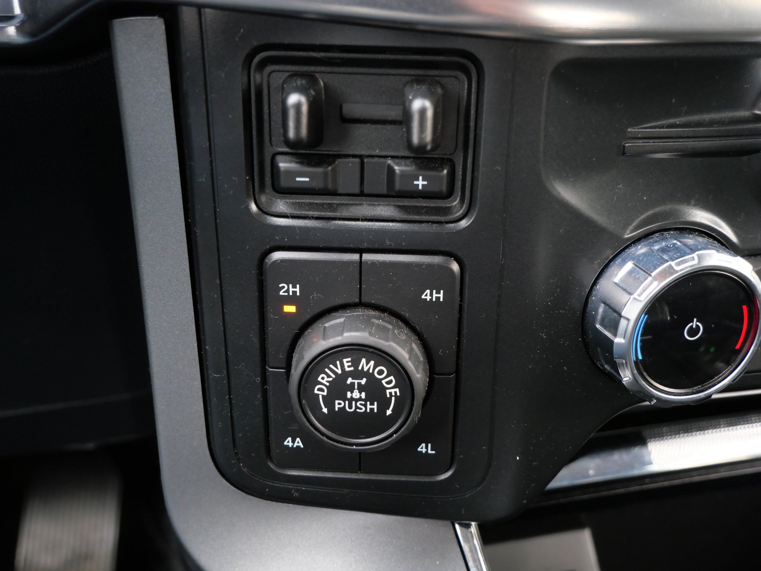 Used 2022 Ford F150 Lariat AWD/4WD image 31
