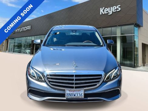 Used 2017 Mercedes-Benz E 300 image 2