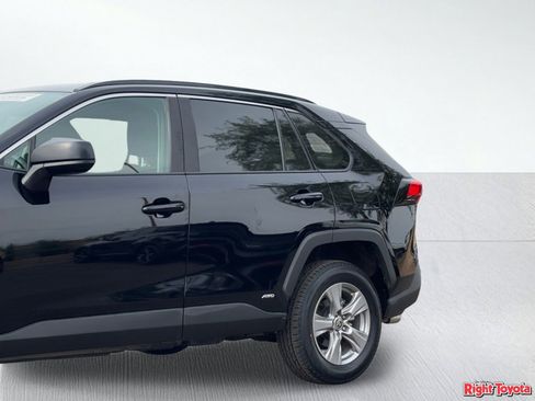 Certified 2025 Toyota RAV4 LE image 9