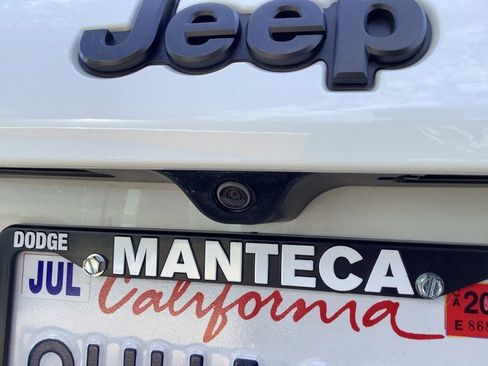 Used 2021 Jeep Compass 80th Special Edition w/ Driver Assistance Group image 27