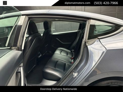 Used 2023 Tesla Model 3 Performance image 21