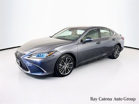 Certified 2023 Lexus ES 250 w/ Premium Package image 3