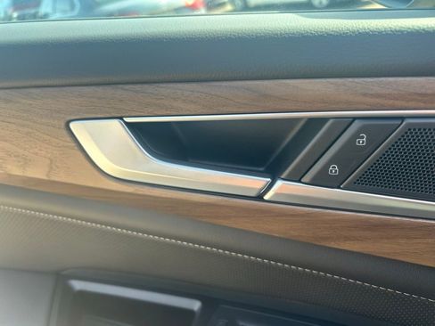 New 2026 Volkswagen Atlas SE FWD image 51