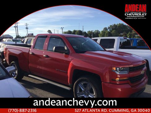 Used 2018 Chevrolet Silverado 1500 Custom w/ Custom Value Package RWD image 1