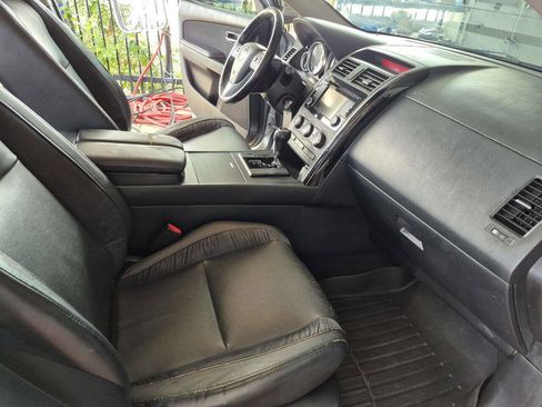 Used 2014 MAZDA CX-9 Touring image 17