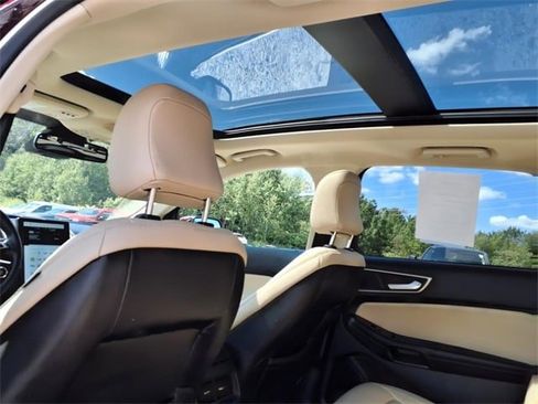 Used 2022 Ford Edge SEL w/ Convenience Package image 13