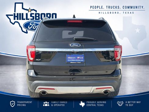 Used 2017 Ford Explorer XLT w/ Equipment Group 202A FWD image 6