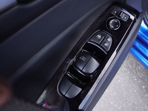 Certified 2025 Nissan Altima 2.5 SR AWD/4WD image 15