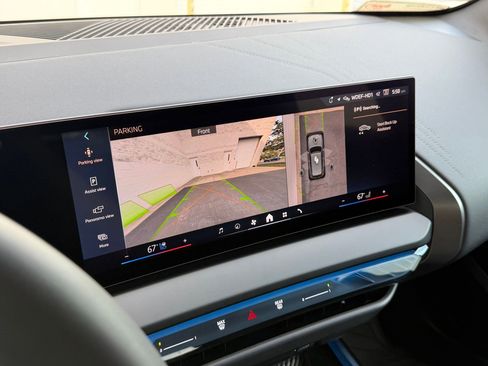 Used 2026 BMW X3 xDrive30 w/ Premium Package image 27