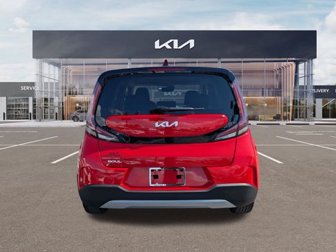 Certified 2023 Kia Soul LX FWD image 5