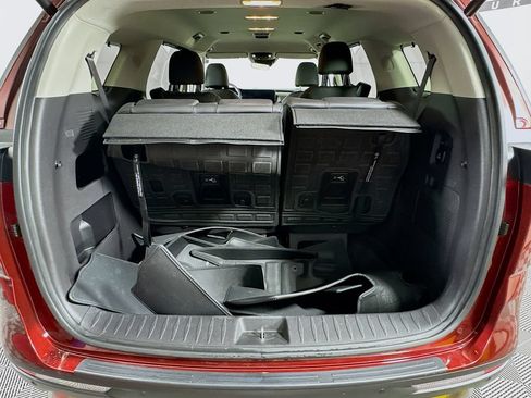 Used 2024 Kia Carnival SX FWD image 27