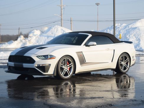 Used 2019 Ford Mustang GT Premium w/ GT Performance Package image 21
