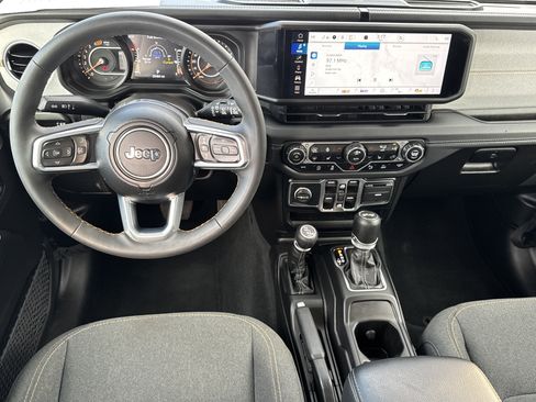 Used 2024 Jeep Wrangler Sahara w/ Safety Group image 23