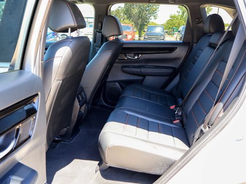 Used 2025 Honda CR-V Sport Touring image 9