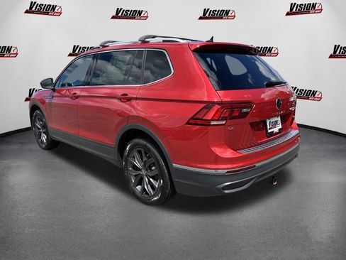 Used 2022 Volkswagen Tiguan SE AWD/4WD image 3