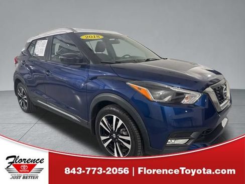 Used 2018 Nissan Kicks SR FWD image 1