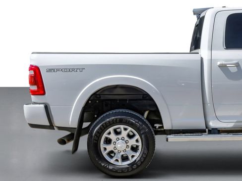 Used 2021 RAM 2500 Laramie AWD/4WD image 6