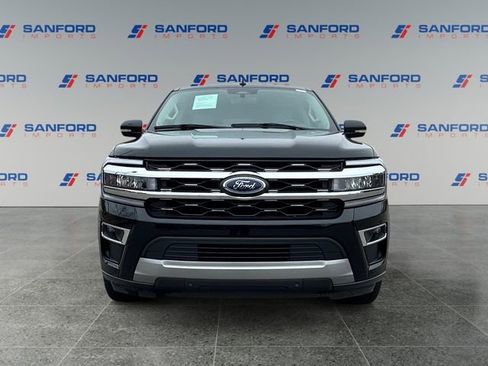 Used 2024 Ford Expedition Limited image 8