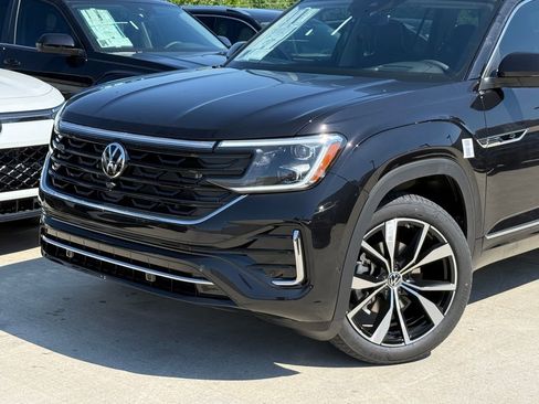 New 2026 Volkswagen Atlas SEL Premium R-Line AWD/4WD image 2