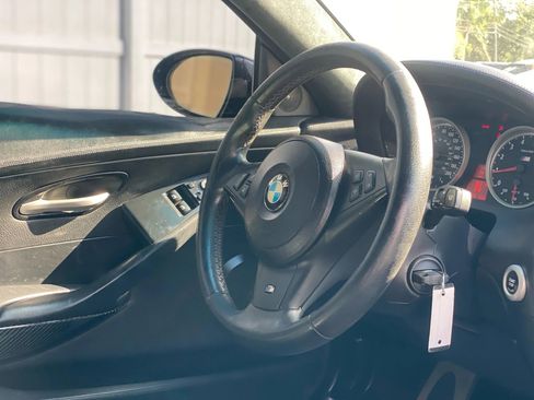 Used 2006 BMW M6 Coupe image 11