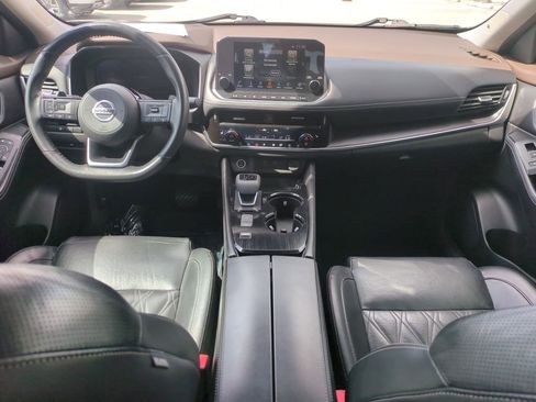 Used 2021 Nissan Rogue Platinum image 17