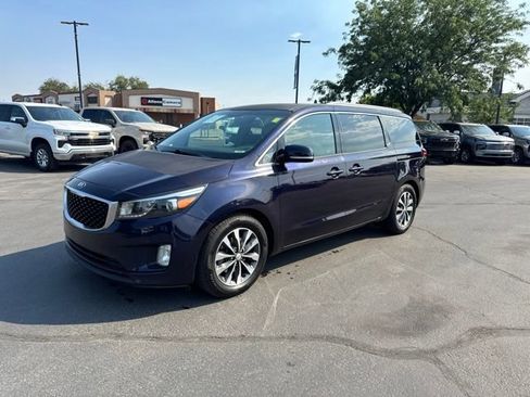 Used 2018 Kia Sedona SX FWD image 2