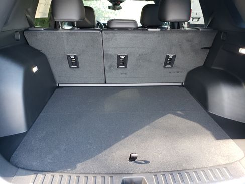 New 2026 Chevrolet Equinox LT w/ Convenience Package II image 10