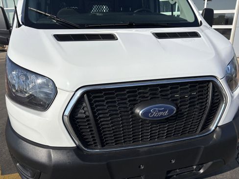 Used 2024 Ford Transit 250 Low Roof AWD w/ Exterior Upgrade Package image 23
