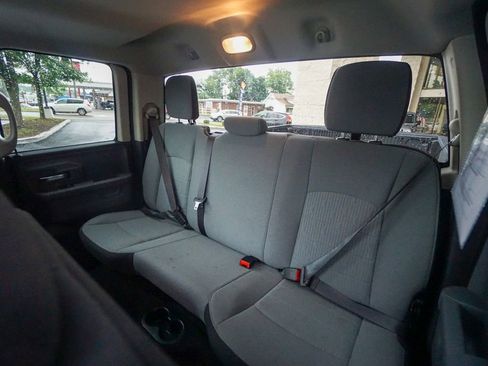 Used 2024 RAM 1500 Classic SLT image 28