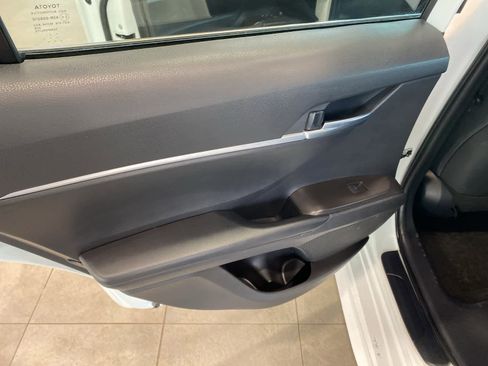 Used 2023 Toyota Camry SE image 26