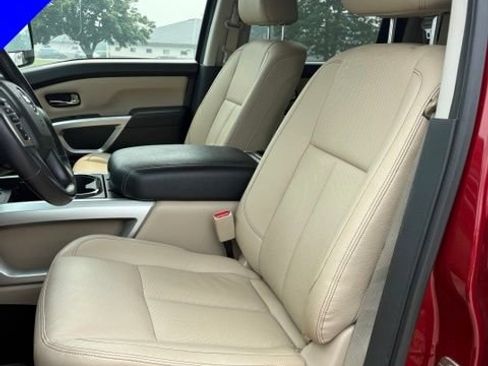 Used 2018 Nissan Titan SL w/ Texas Titan Edition AWD/4WD image 13